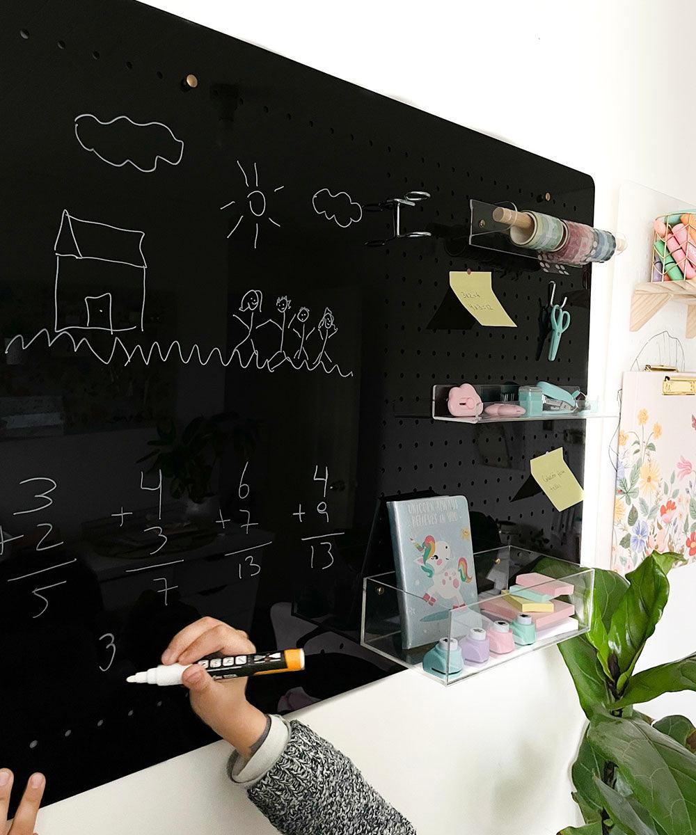 Panel MIX: pizarra y organizador acrílico NEGRO 80x60cm - Tienda Girom