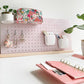 Panel acrílico rosa claro con diseño - Tienda Girom