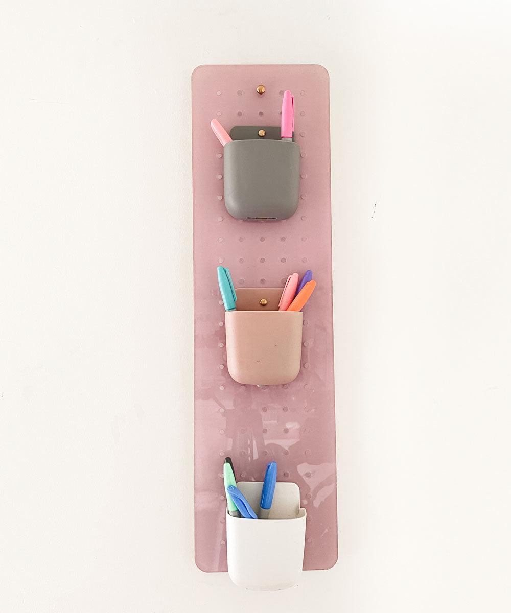 Panel acrílico rosa oscuro con diseño - Tienda Girom