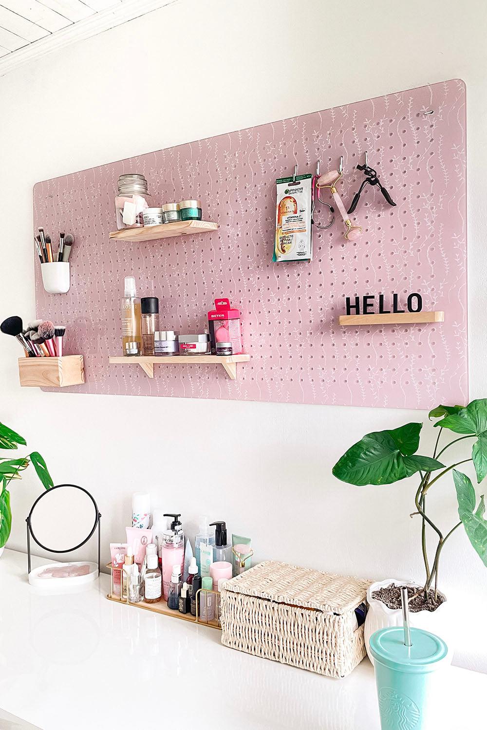 Panel acrílico rosa oscuro con diseño - Tienda Girom